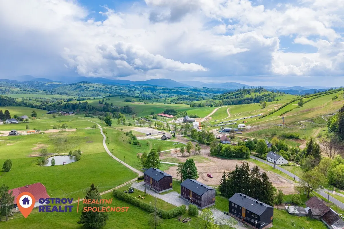 Prodej komerčního prostoru 450 m², Stříbrnice · Staré Město