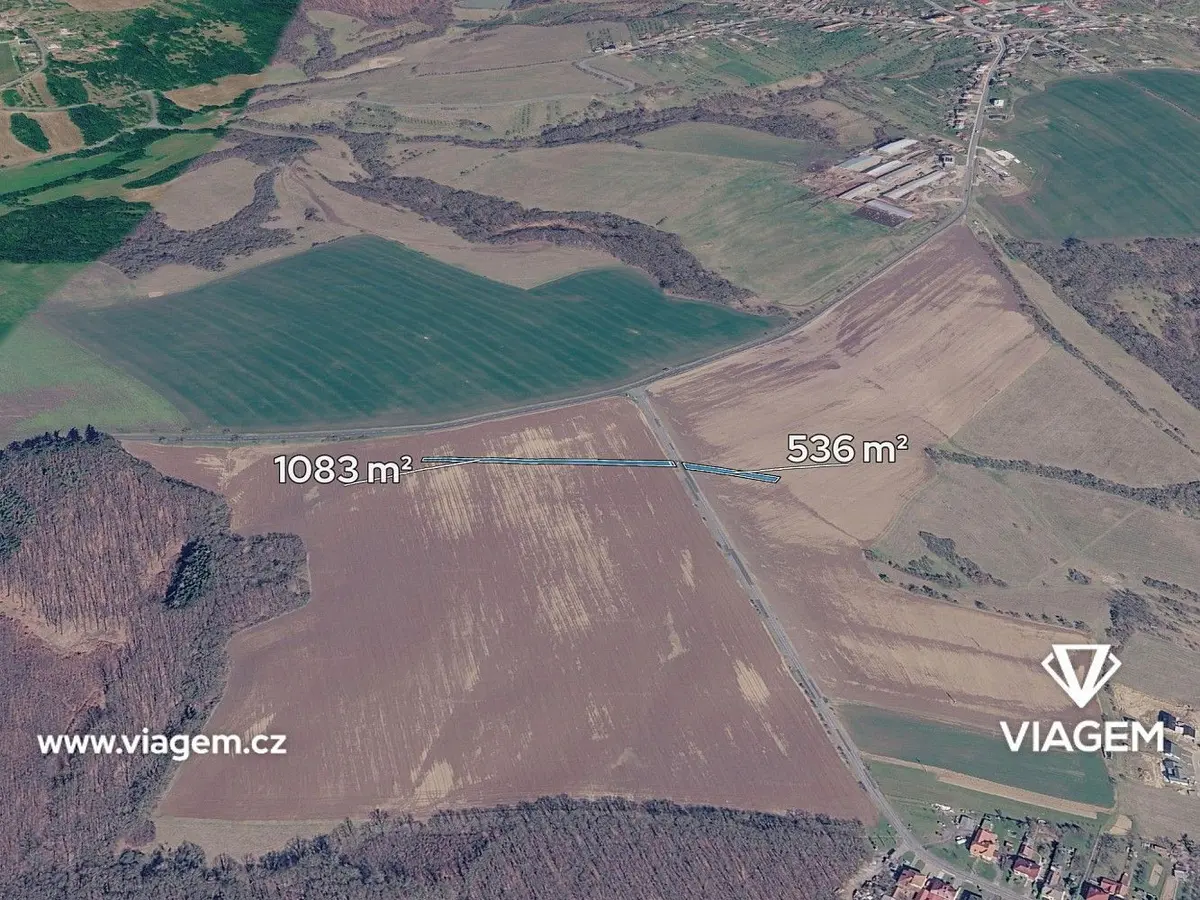 Prodej pozemku 1011 m², Dobrkovice