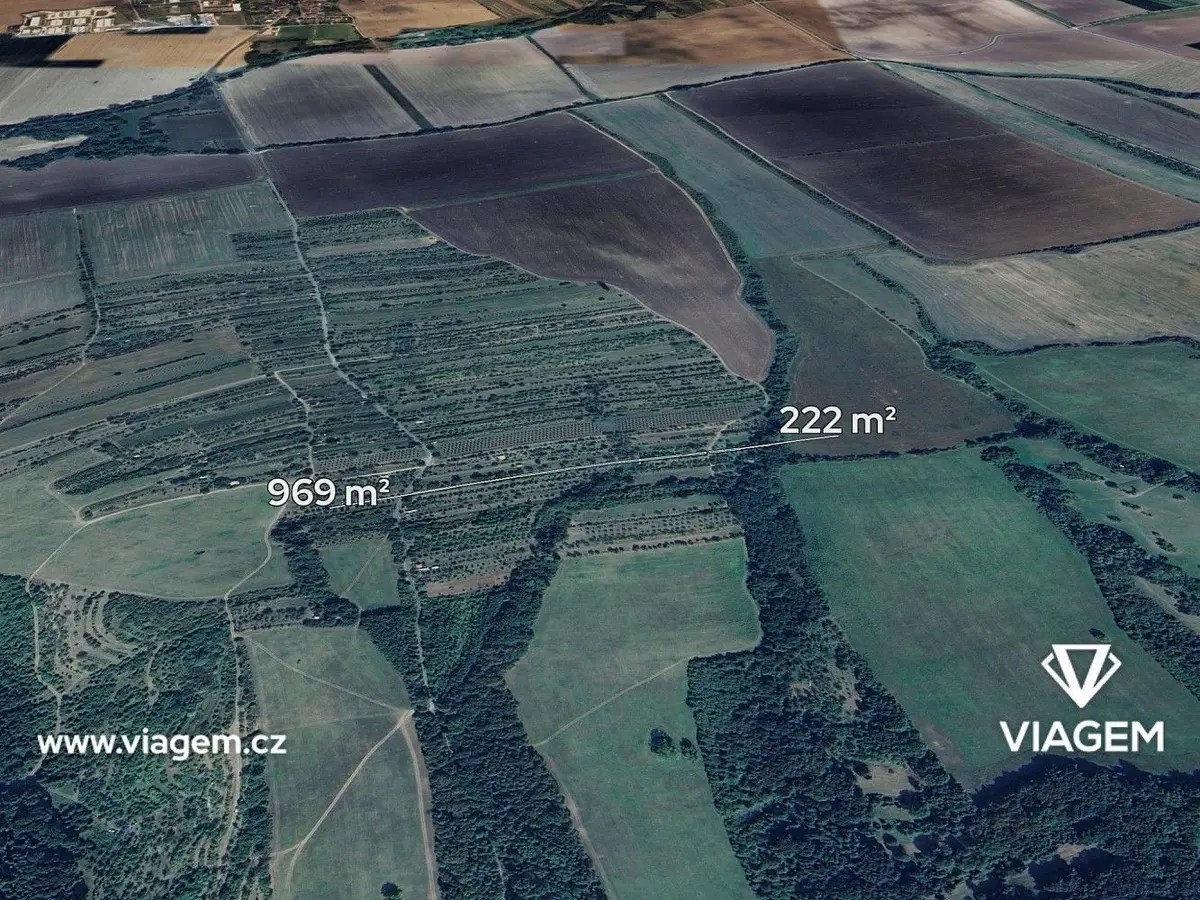 Prodej pozemku 397 m², Hroznová Lhota