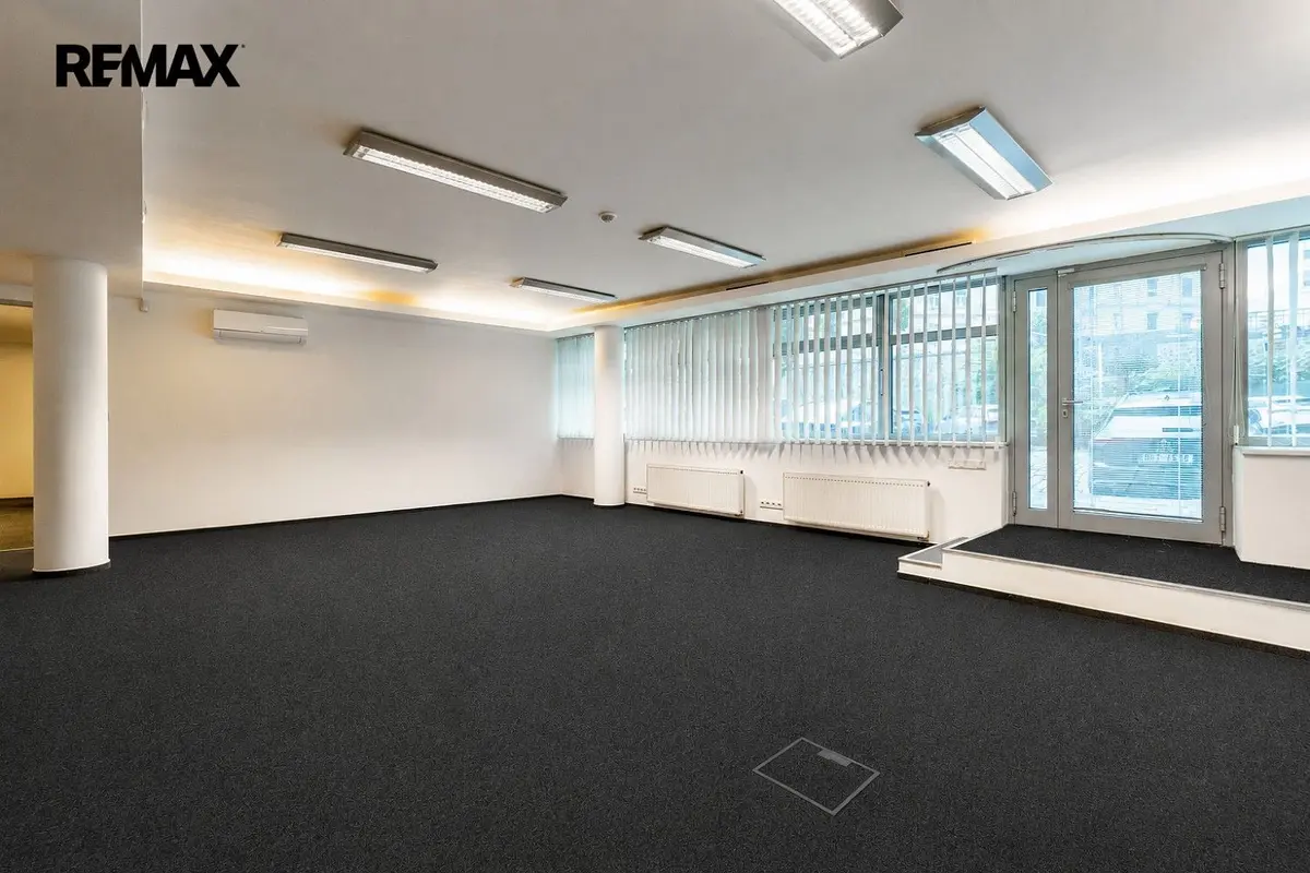 Pronájem komerčního prostoru 103 m², Kováků · Smíchov