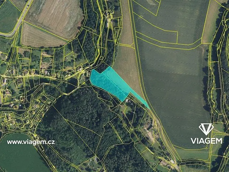 Prodej pozemku 4457 m², Lanžov