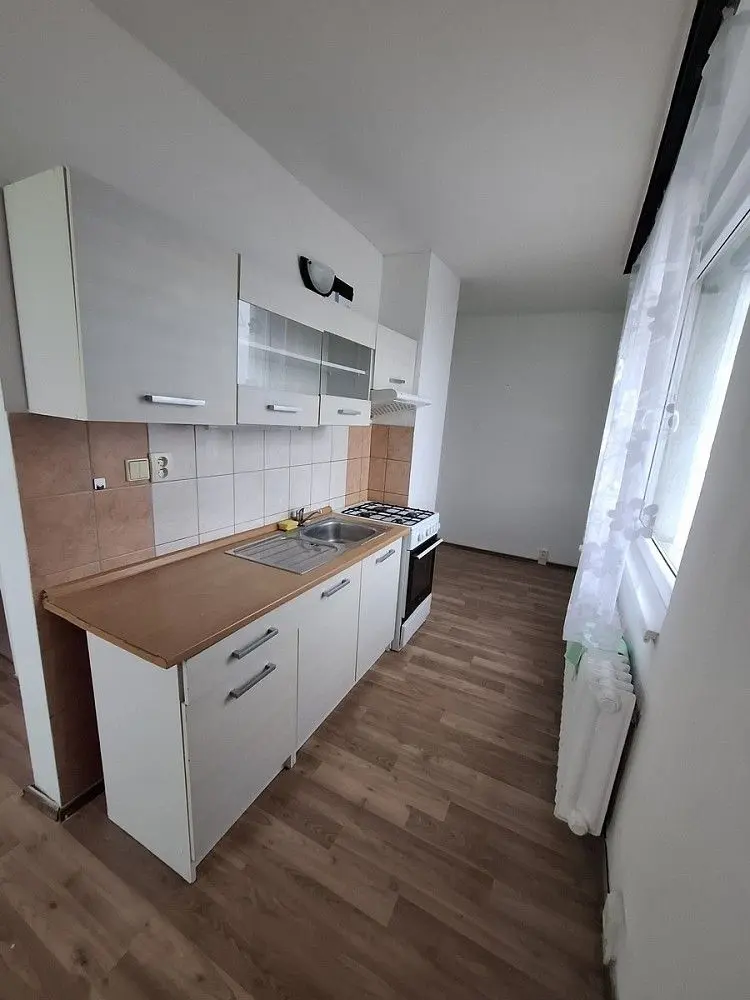 Pronájem bytu 2+1 61 m², Sídliště Za Chlumem · Bílina