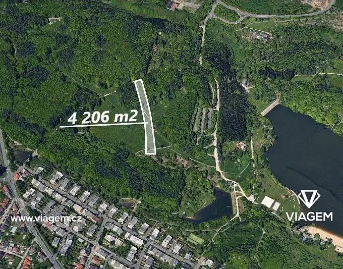 Prodej pozemku 1752 m², Hostivař