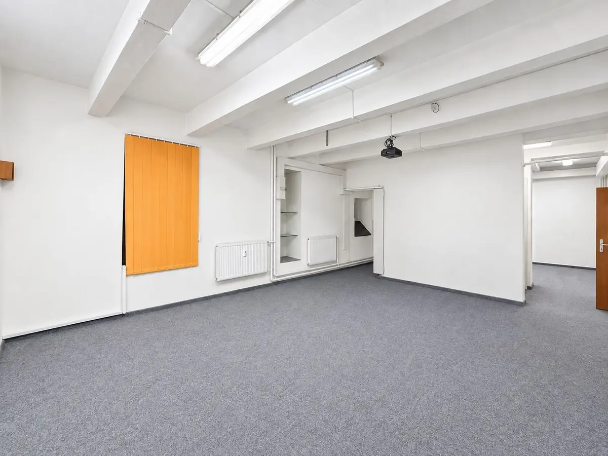 Pronájem komerčního prostoru 60 m², S. K. Neumanna · Pražské Předměstí - sever · Hradec Králové