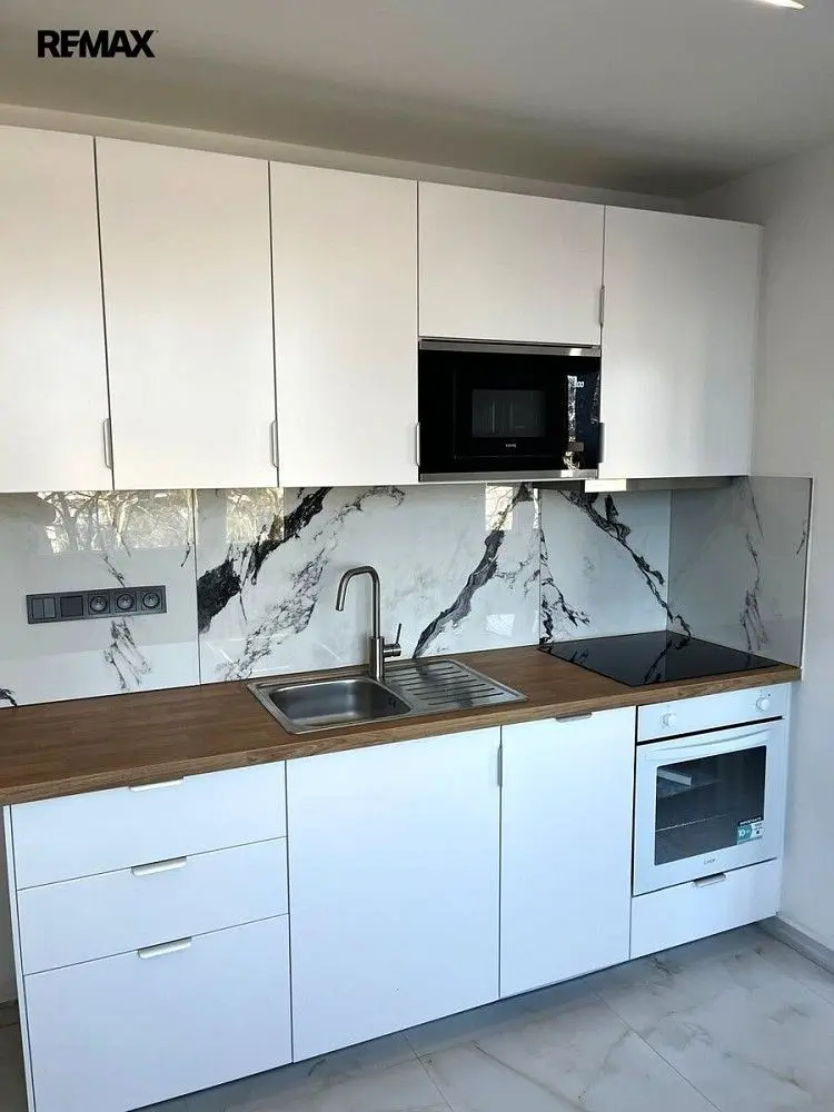 Pronájem bytu 2+1 40 m², sídliště U Nádraží · Jindřichův Hradec