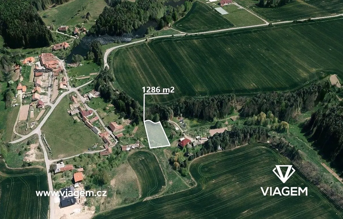 Prodej pozemku 1286 m², Budišov