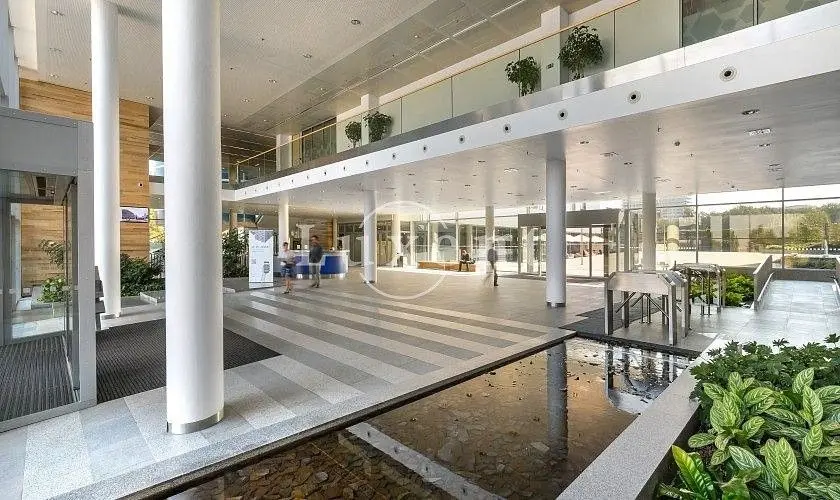 Pronájem komerčního prostoru 630 m², Na Klaudiánce · Podolí