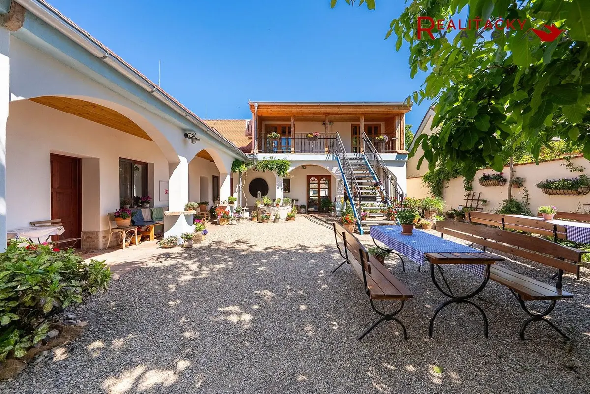 Prodej komerčního prostoru 291 m², Nový Přerov