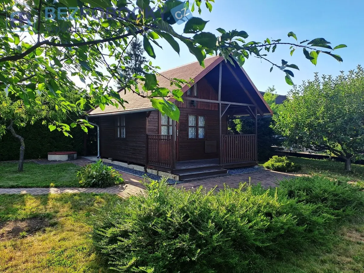 Prodej nemovitosti 15 m², Nám. T. G. Masaryka · Golčův Jeníkov