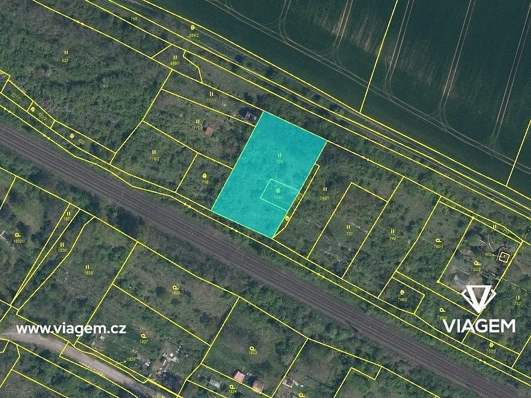 Prodej pozemku 1875 m², Štětí