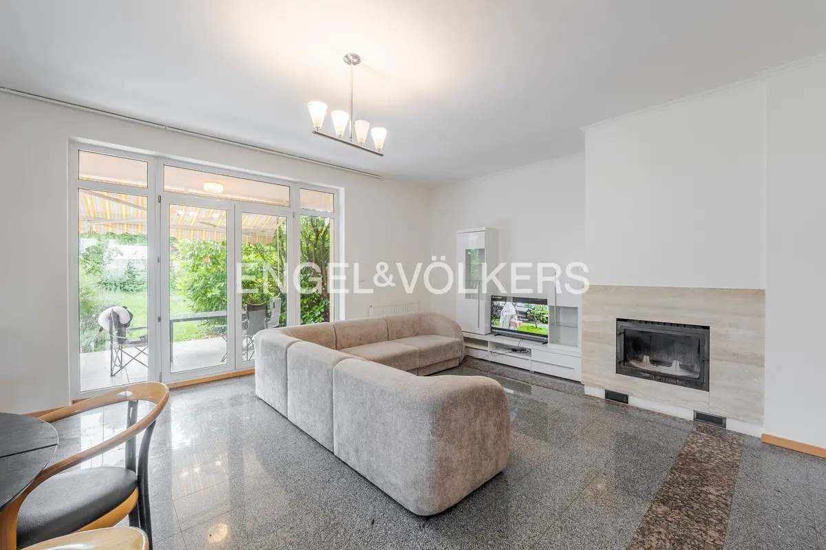 Pronájem domu 300 m², Na závěji · Nebušice