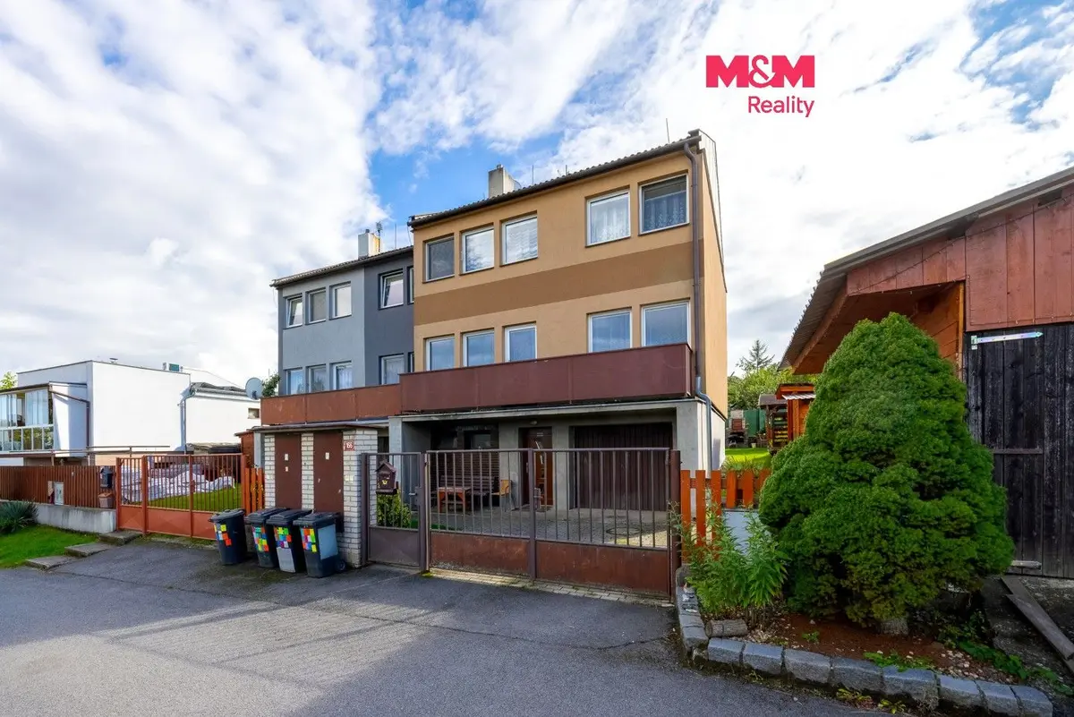 Prodej bytu 3+1 67 m², Zdechovice