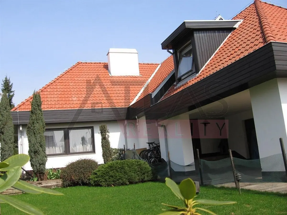Pronájem domu 417 m², Kunratice