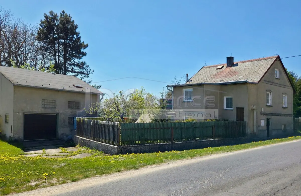 Prodej domu 151 m², Mukařov u Úštěku · Lovečkovice