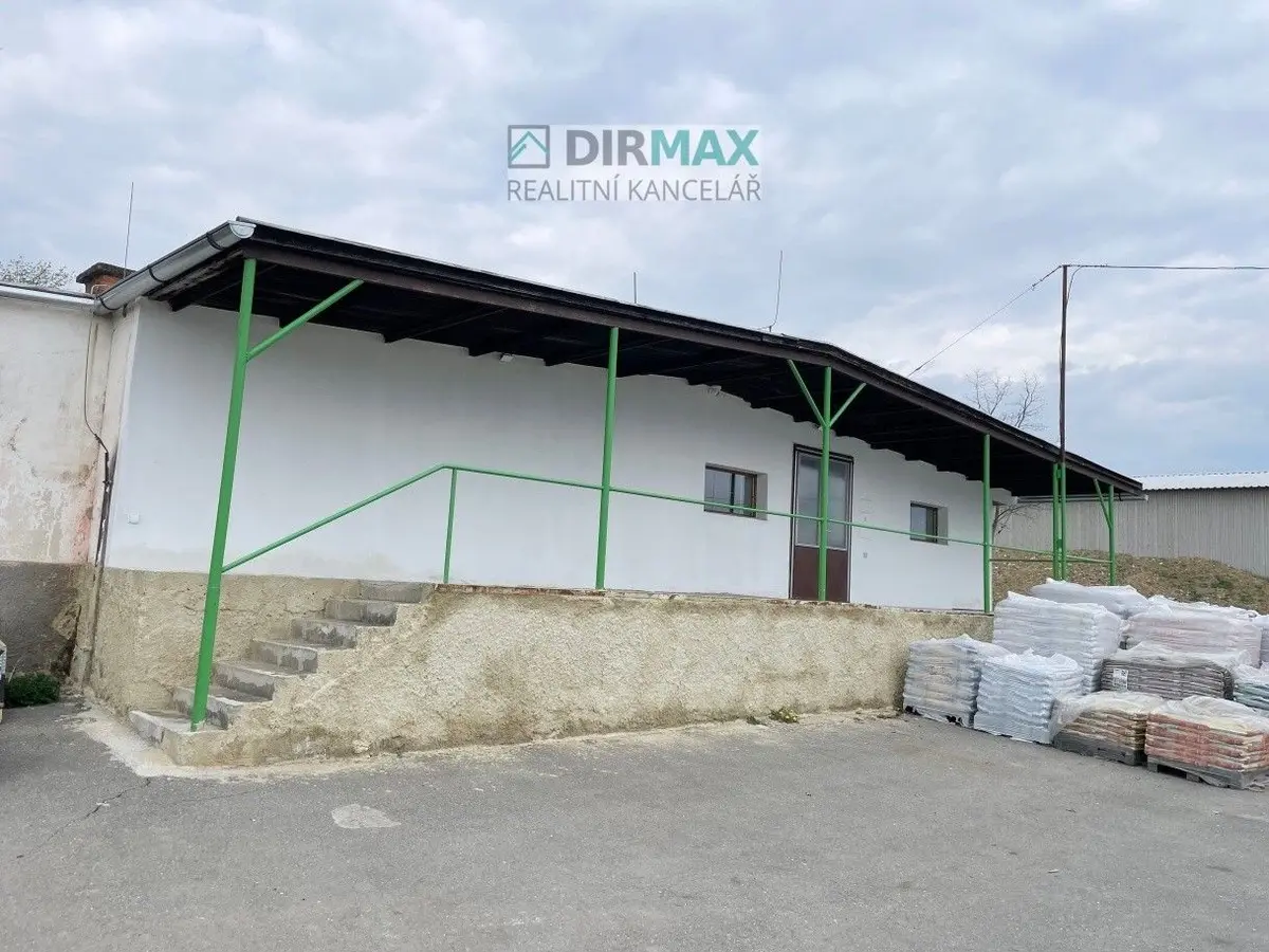 Pronájem komerčního prostoru 130 m², Zámecká · Spálené Poříčí