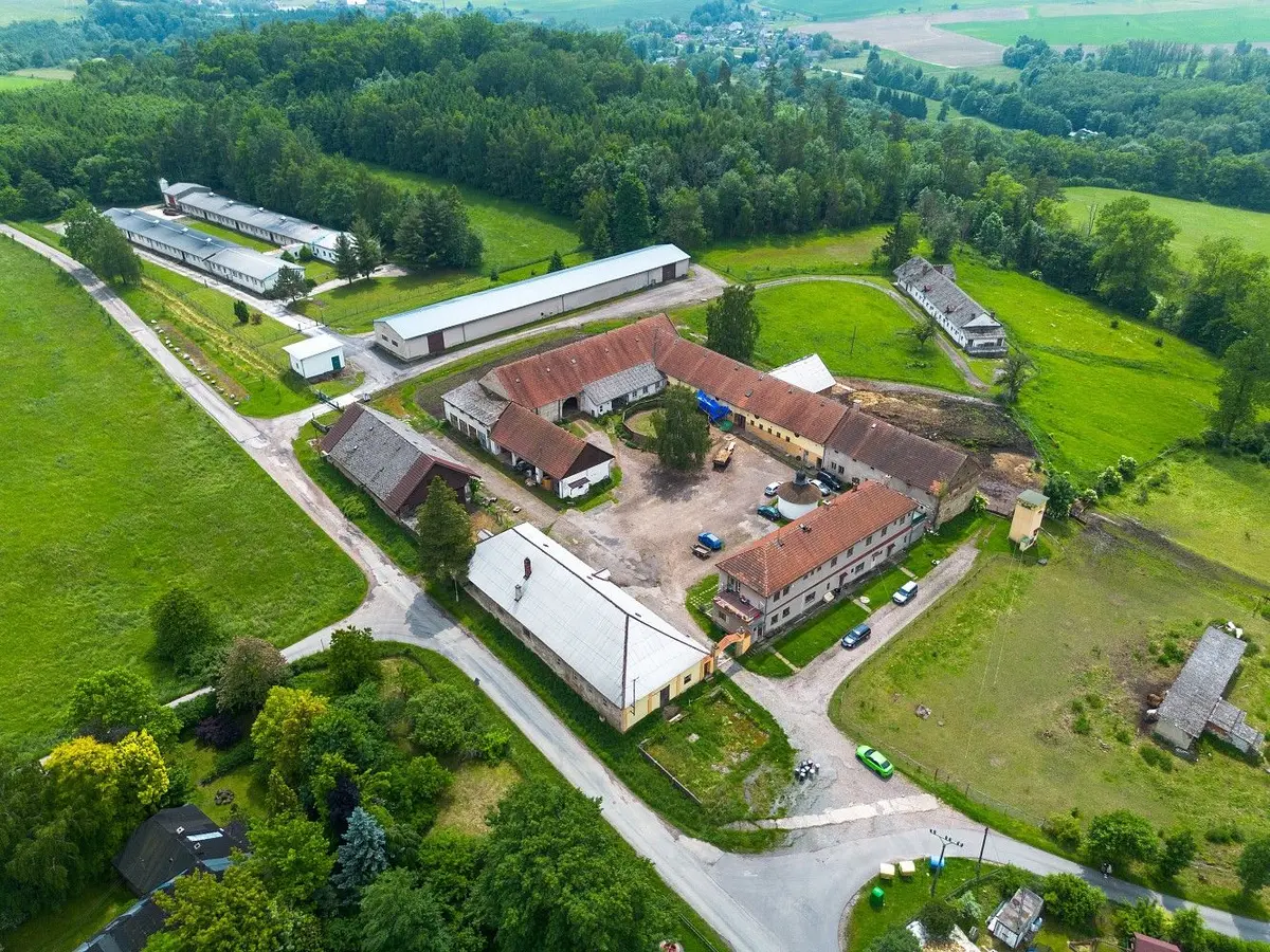 Prodej komerčního prostoru 23296 m², Potštejn