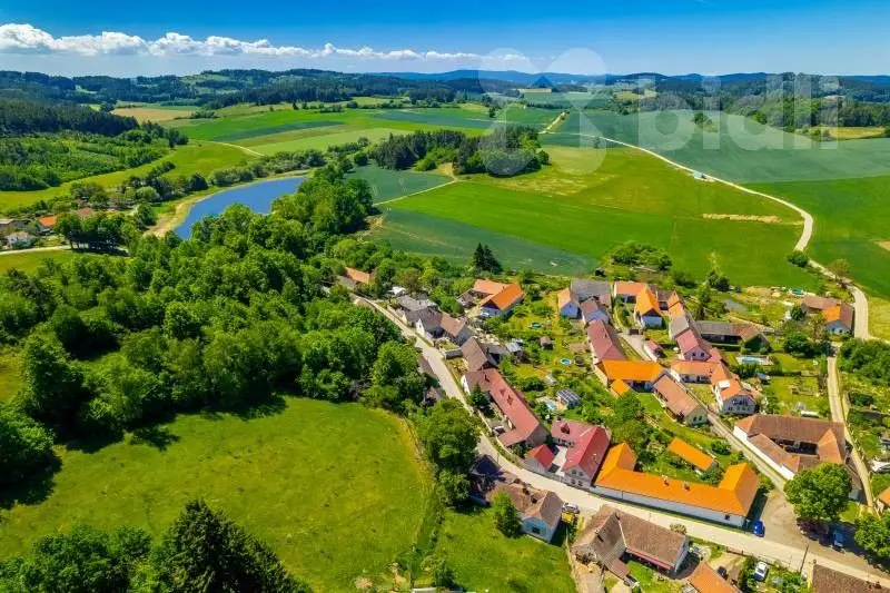Prodej nemovitosti 388 m², Paračov