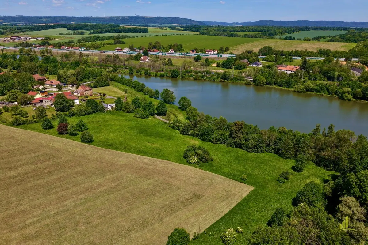 Prodej pozemku 39934 m², Polom u Hranic · Polom