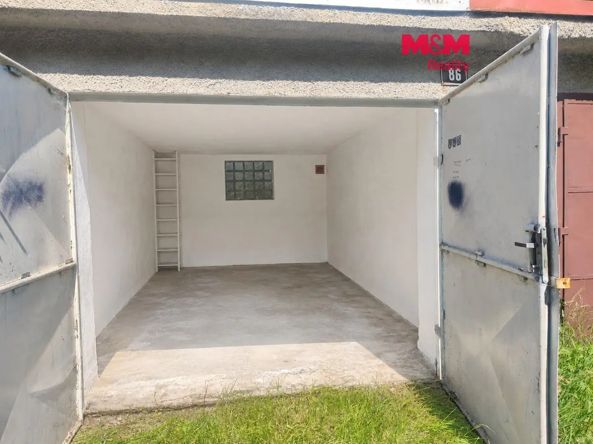 Prodej nemovitosti 21 m², Sokolovská · Luby I · Luby