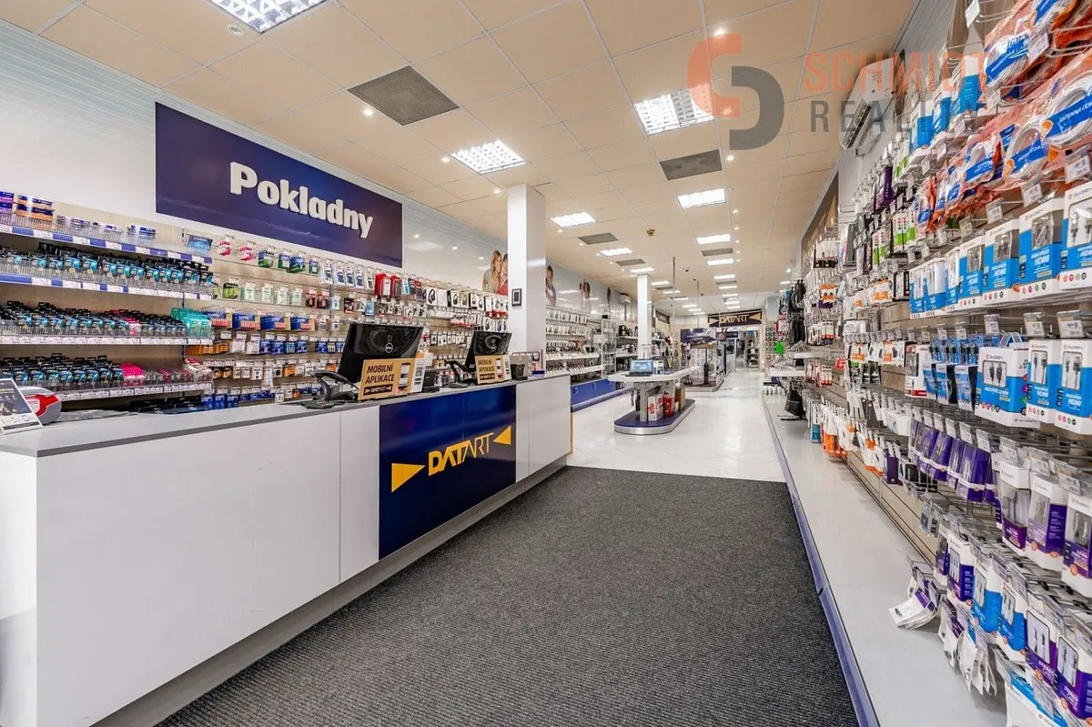 Pronájem komerčního prostoru 506 m², Národní třída · Hodonín