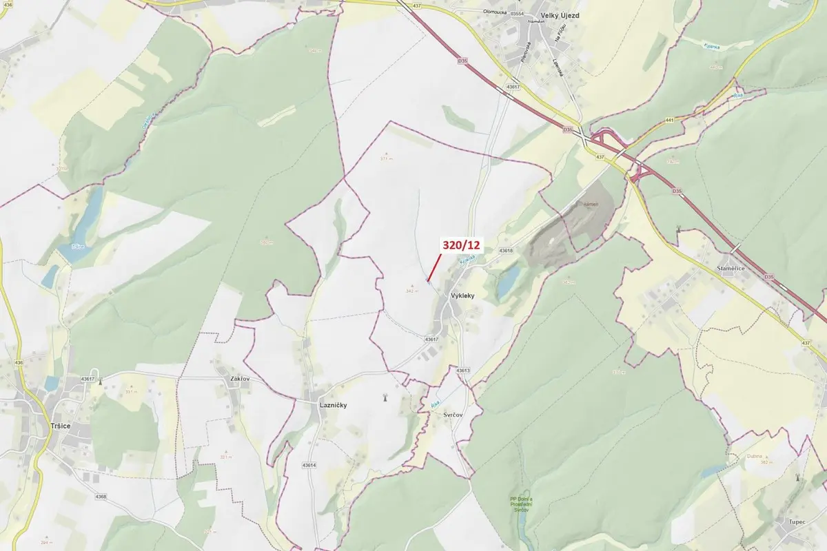 Prodej pozemku 1024 m², Výkleky
