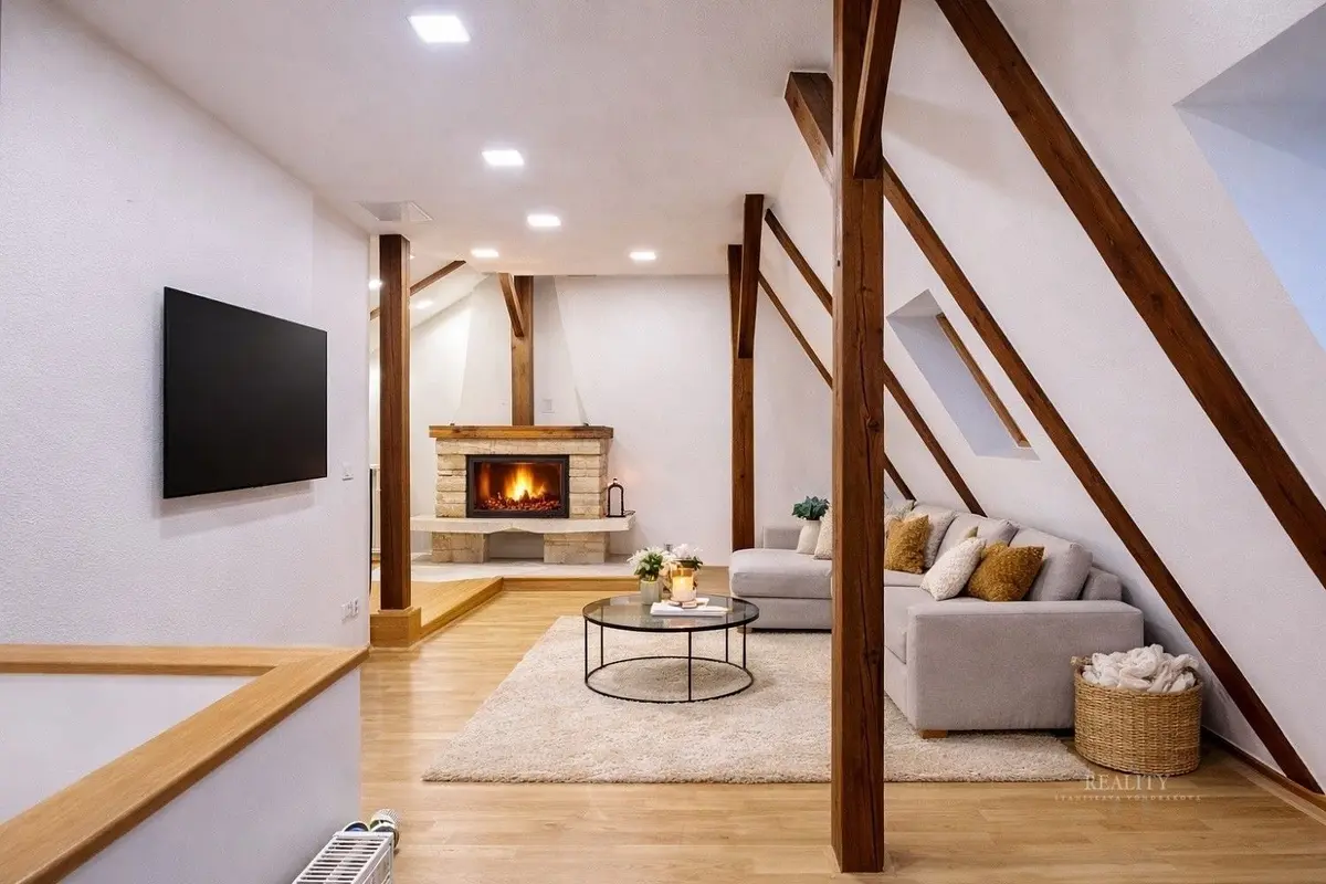 Prodej bytu 4+kk 158 m², Králodvorská · Staré Město
