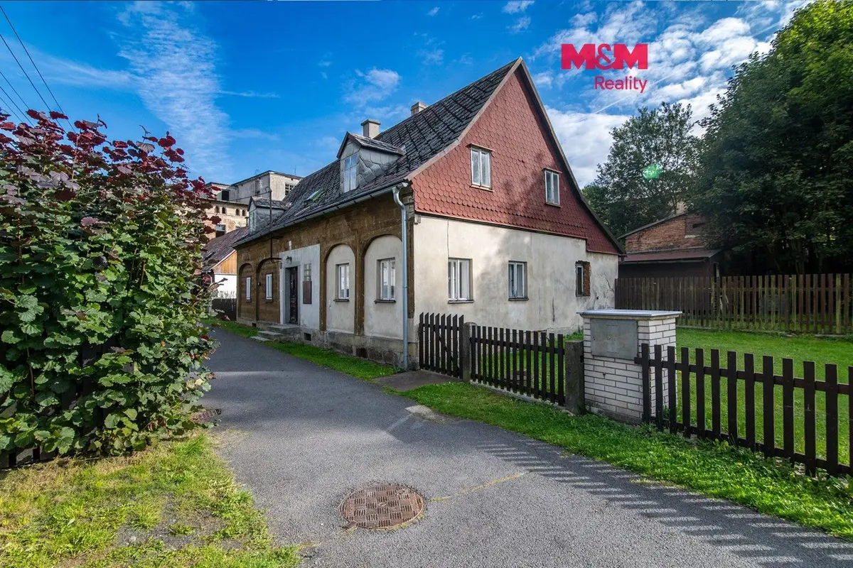 Prodej domu 220 m², Stradalova · Krásná Lípa
