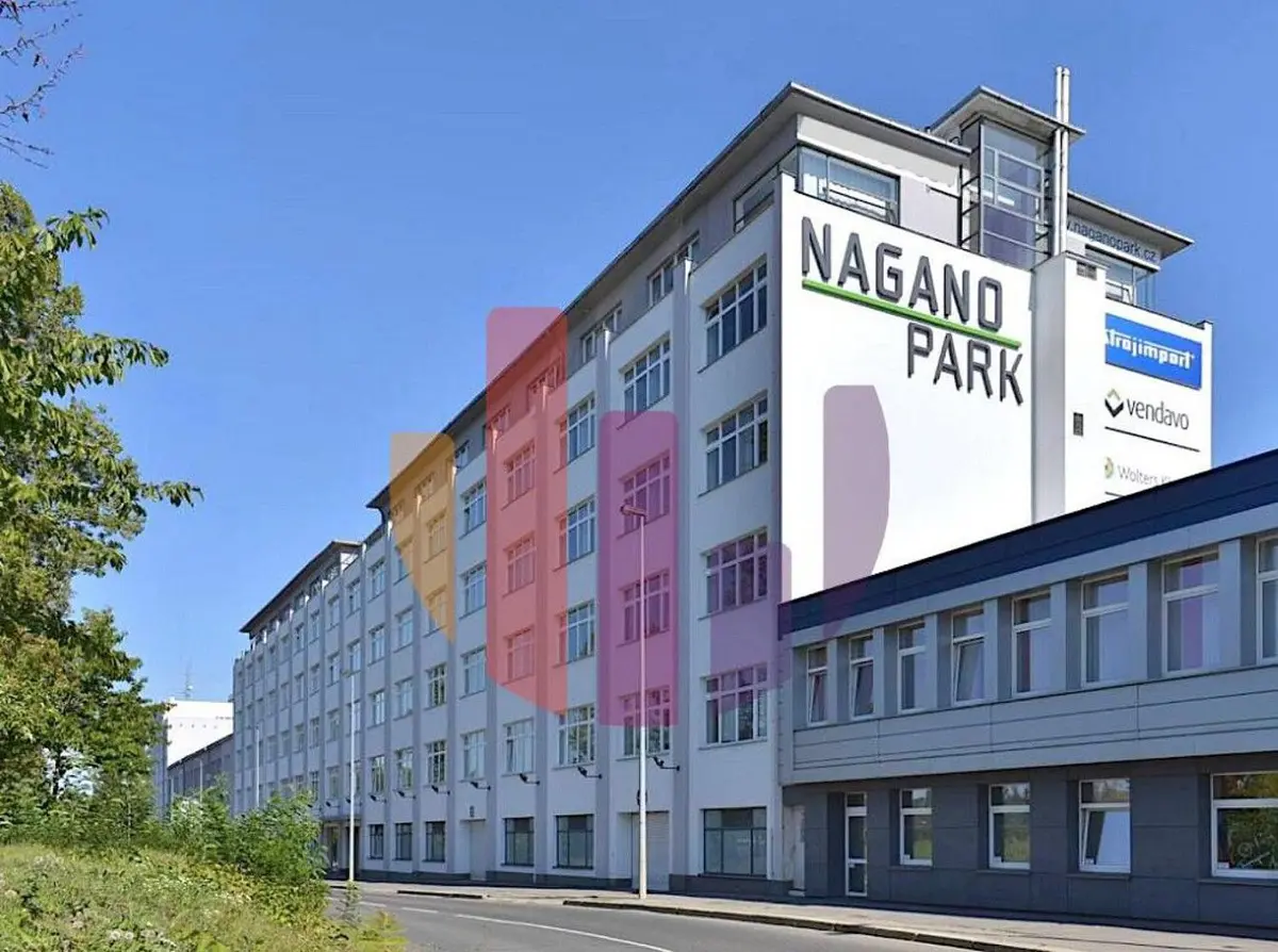 Pronájem komerčního prostoru 551 m², U nákladového nádraží · Strašnice