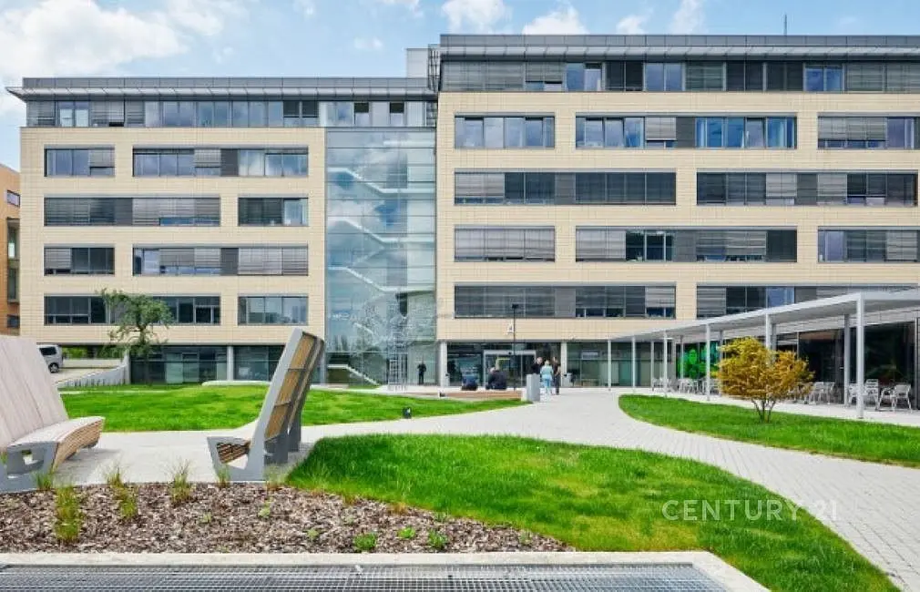Pronájem komerčního prostoru 500 m², Radlická · Jinonice