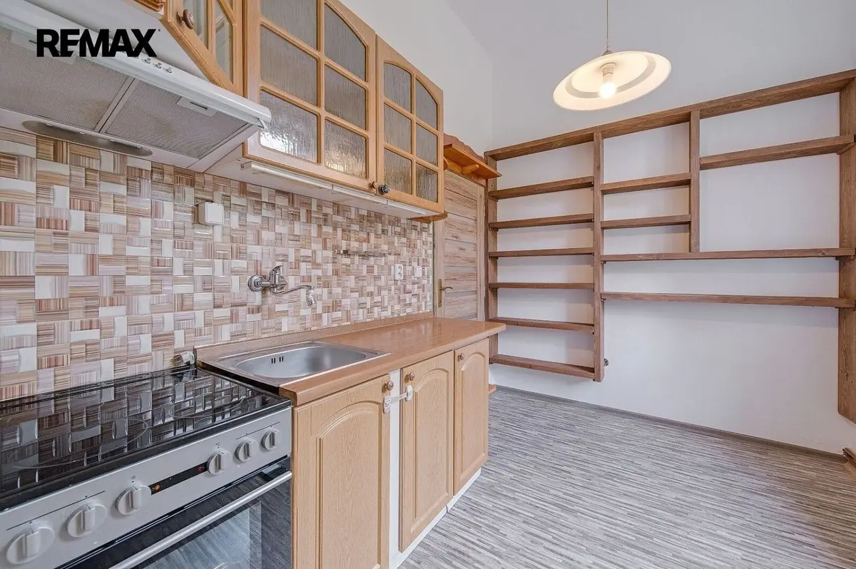 Pronájem bytu 1+1 40 m², Školní · Aš