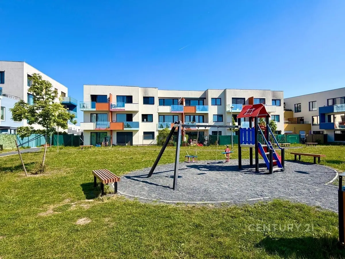 Prodej bytu 3+kk 67 m², Černodolská · Dolní Počernice