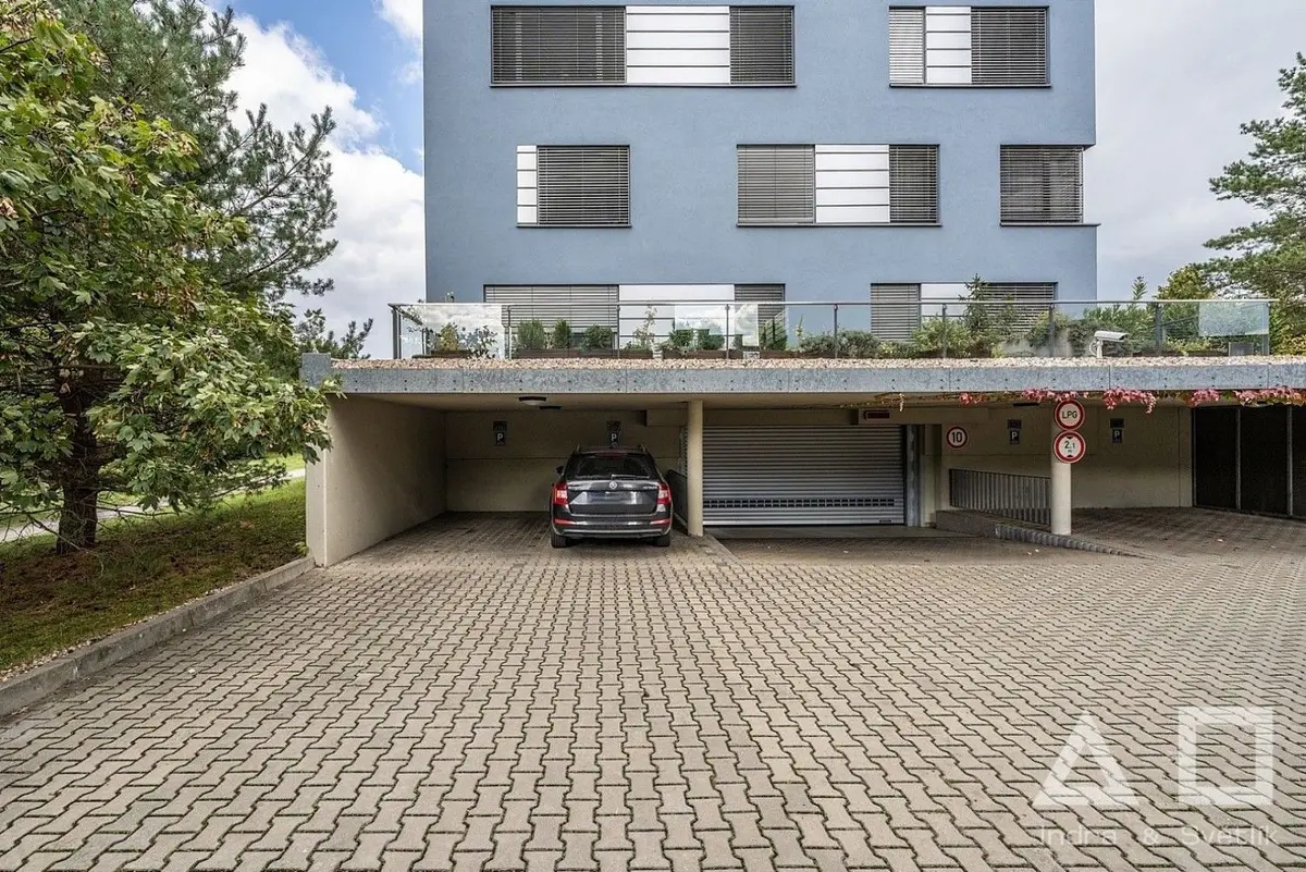 Pronájem nemovitosti 15 m², Valečovská · Prosek