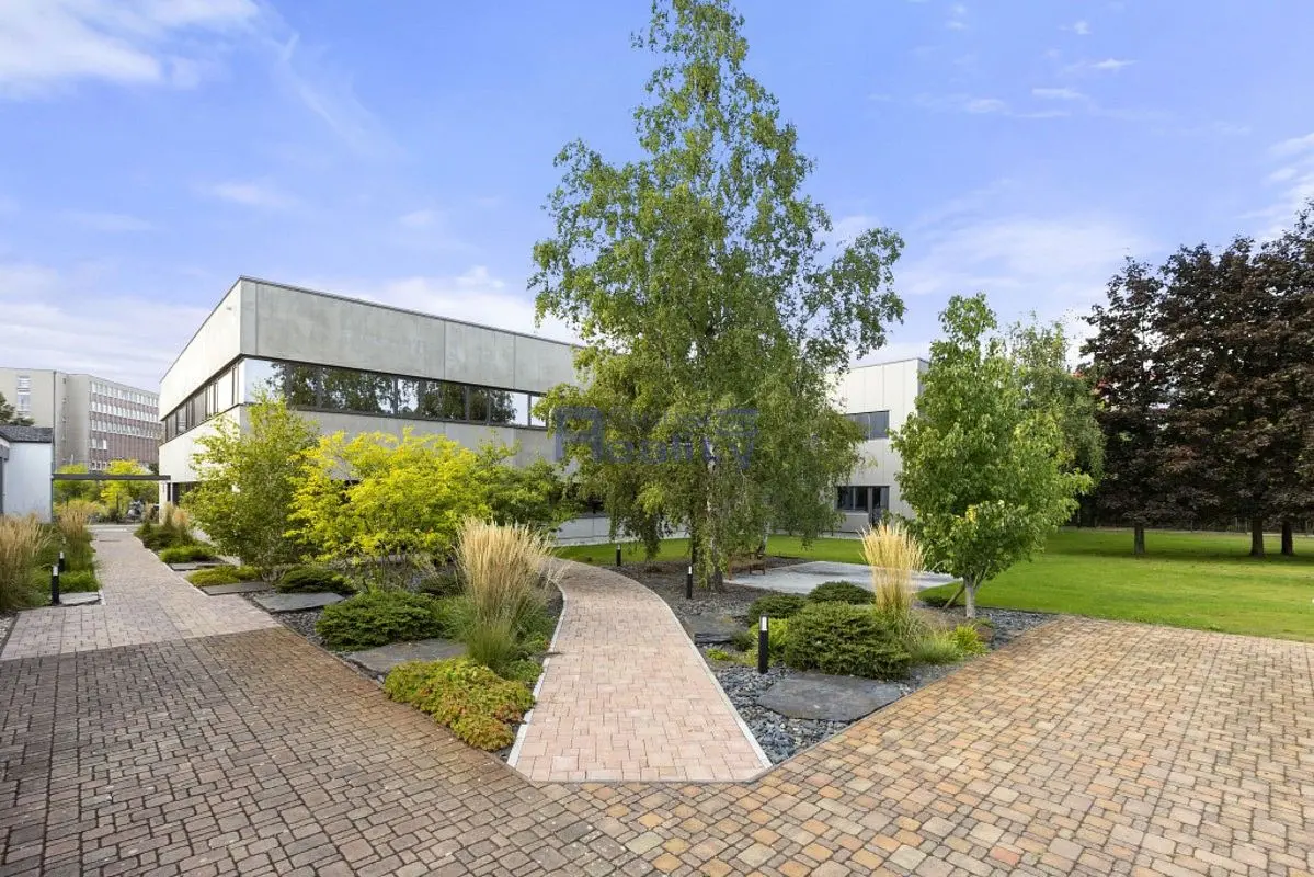 Prodej komerčního prostoru 2133 m², Jana Krušinky · Pražské Předměstí - sever · Hradec Králové