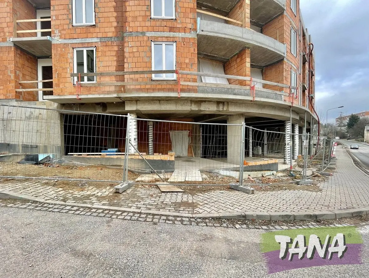 Pronájem komerčního prostoru 335 m², Legionářská · Dvůr Králové nad Labem