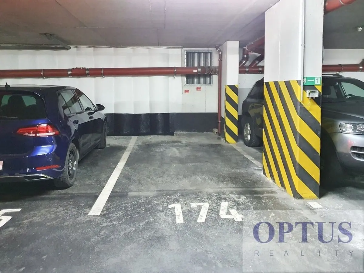 Pronájem nemovitosti 13 m², U Zvonařky · Vinohrady