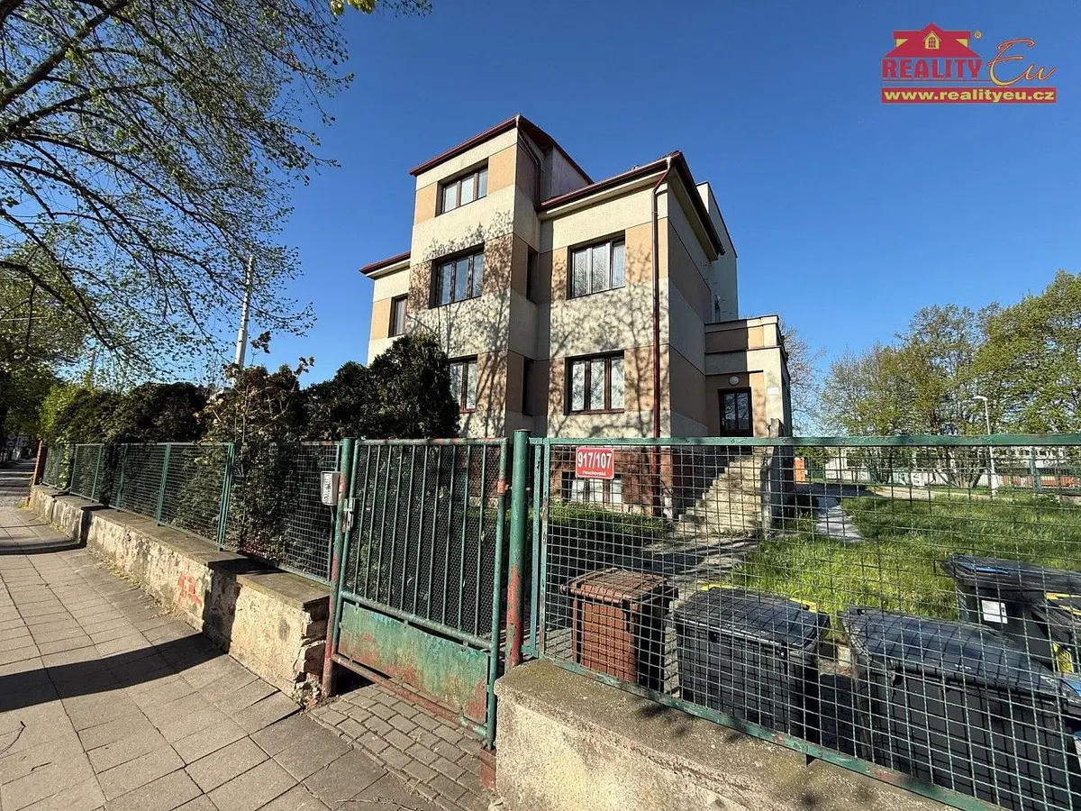 Prodej domu 460 m², Pouchovská · Slezské Předměstí - sever · Hradec Králové
