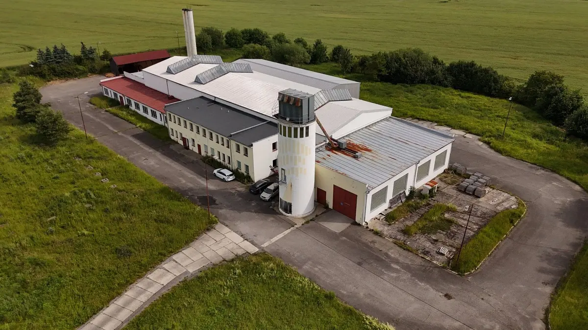 Prodej komerčního prostoru 26700 m², Slavonice