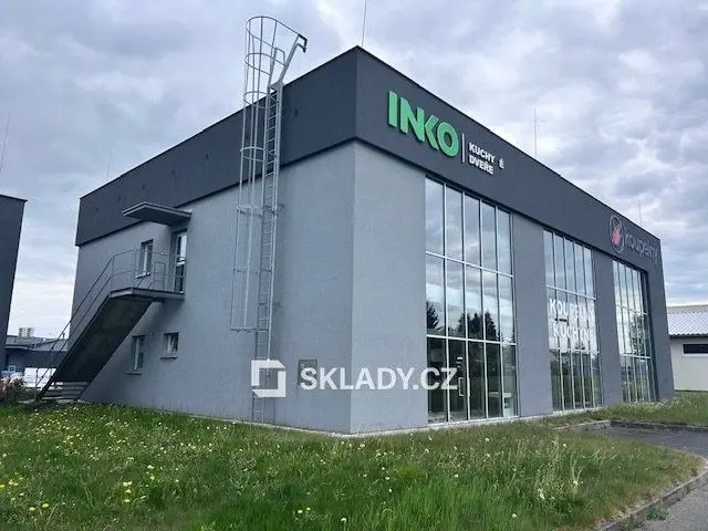 Pronájem komerčního prostoru 360 m², Cheb