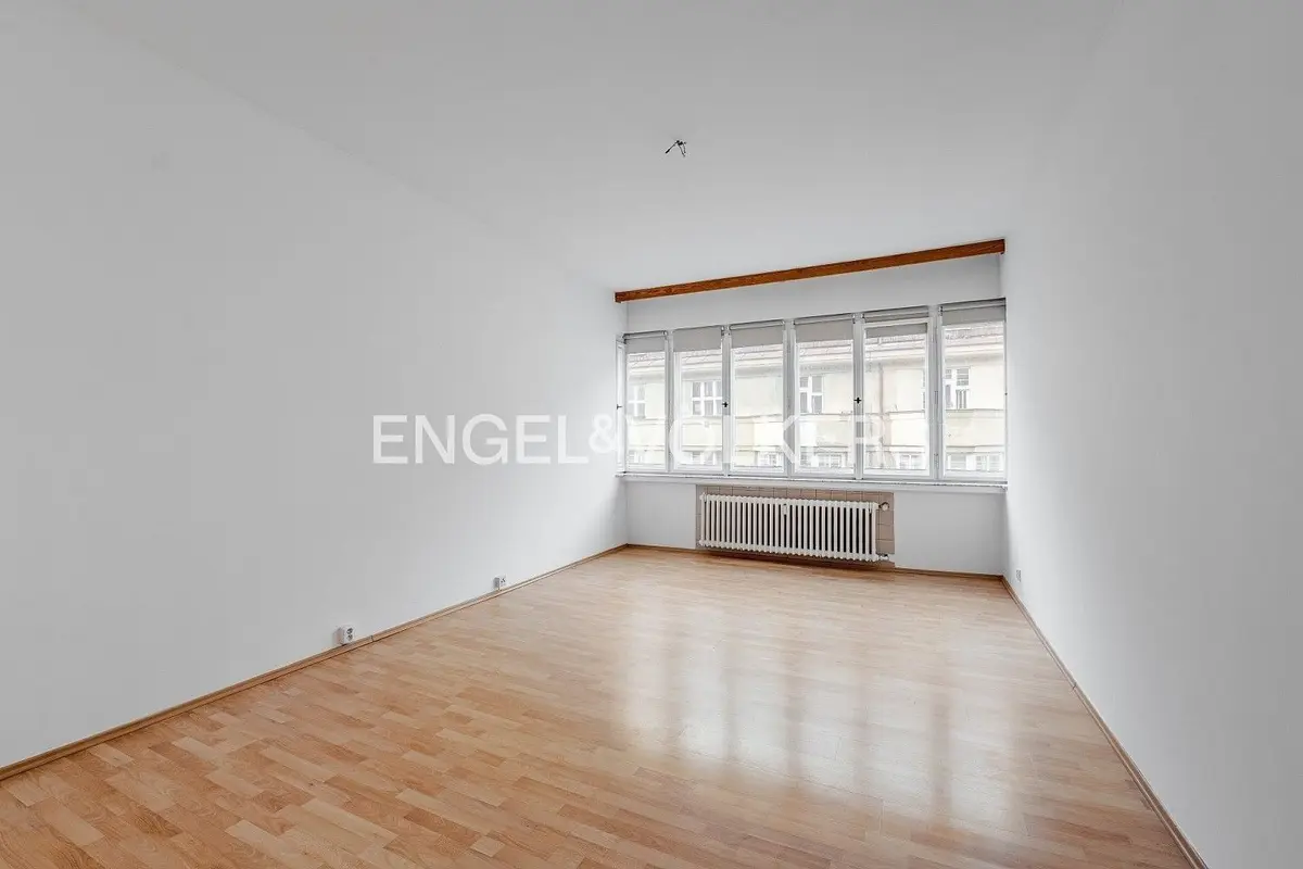 Pronájem bytu 2+1 85 m², Jičínská · Vinohrady