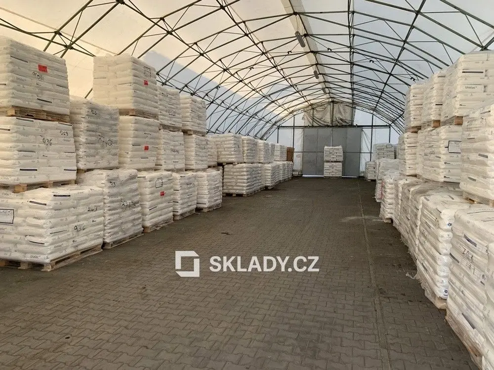 Pronájem komerčního prostoru 360 m², Žalany