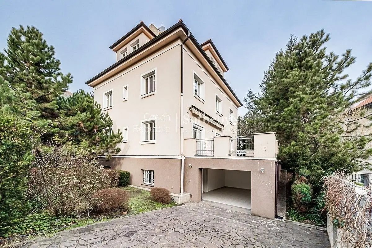 Pronájem domu 560 m², Fráni Šrámka · Smíchov