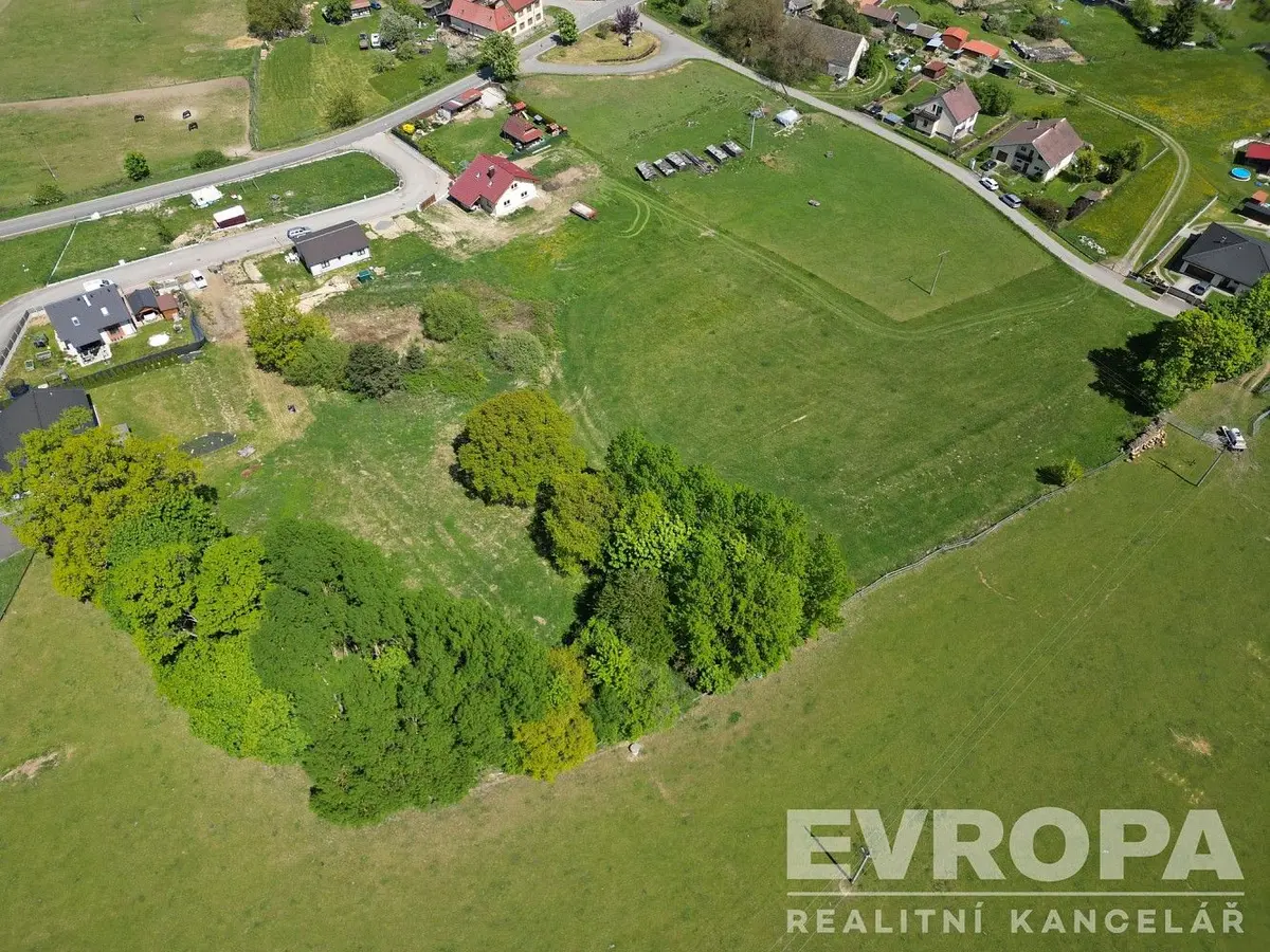 Prodej pozemku 1758 m², Přeštěnice