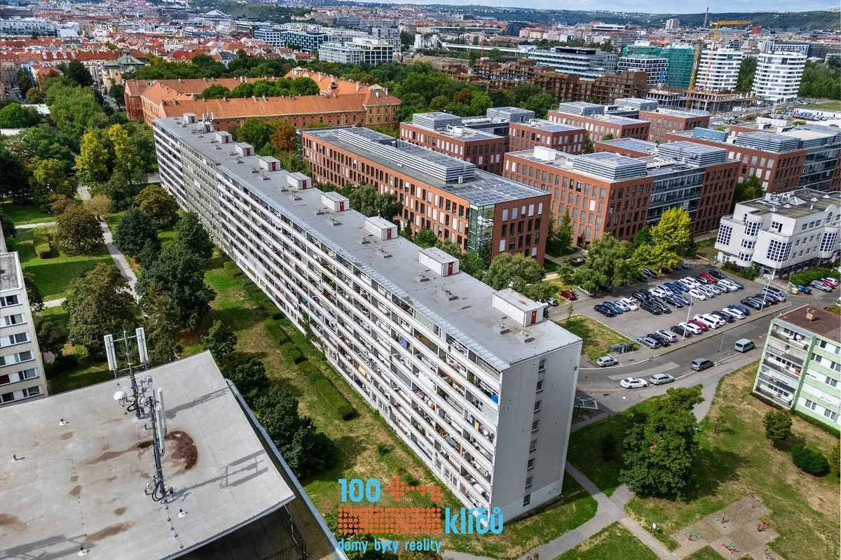 Prodej bytu 2+1 63 m², Molákova · Karlín