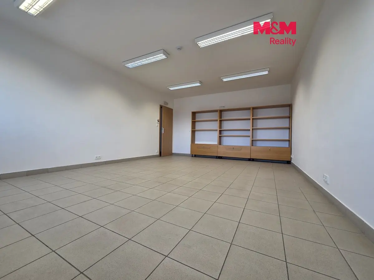 Pronájem komerčního prostoru 28 m², Pražská · Nehvizdy