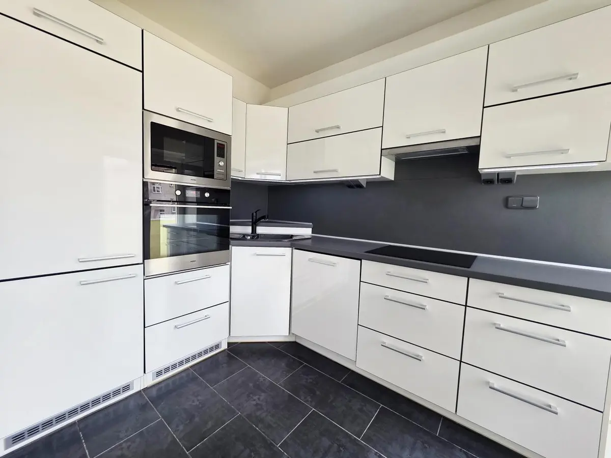 Pronájem bytu 2+1 55 m², Mojmírovo náměstí · Královo Pole · Brno