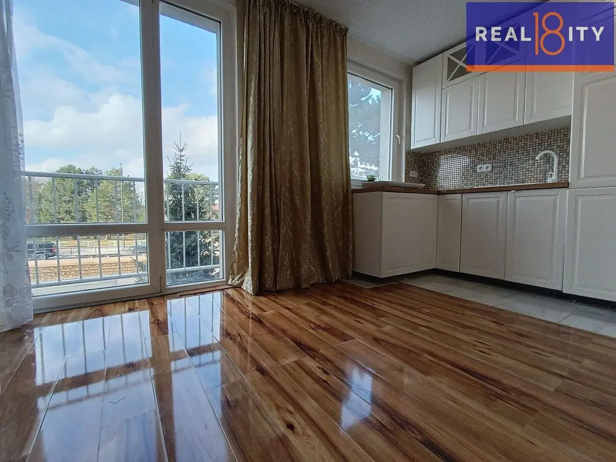 Prodej bytu 4+kk 76 m², Vokovice