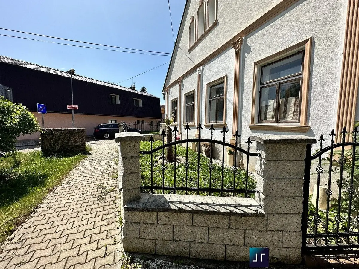 Prodej bytu 2+1 80 m², K Pitkovicům · Benice
