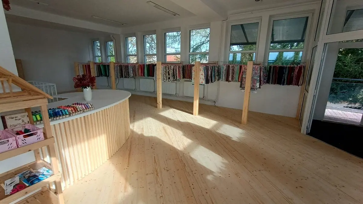 Pronájem komerčního prostoru 330 m², Nádražní · Ždírec nad Doubravou