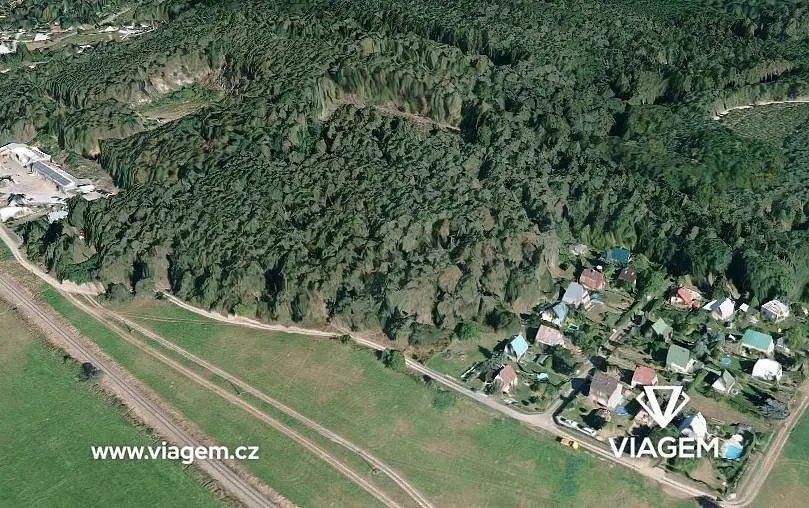 Prodej pozemku 27592 m², Kamenný Přívoz