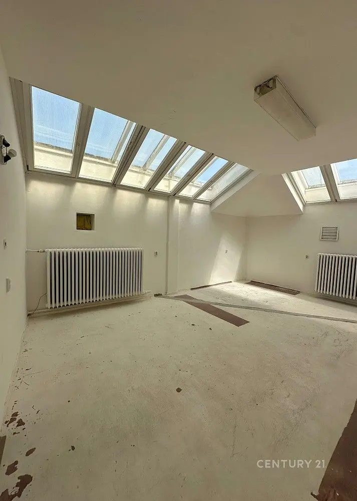 Pronájem nemovitosti 26 m², nám. Soukenné · Nové Město · Liberec